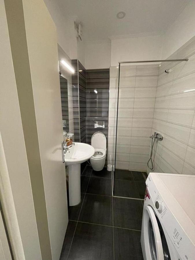 Seaside Apartmens Sarande Bagian luar foto