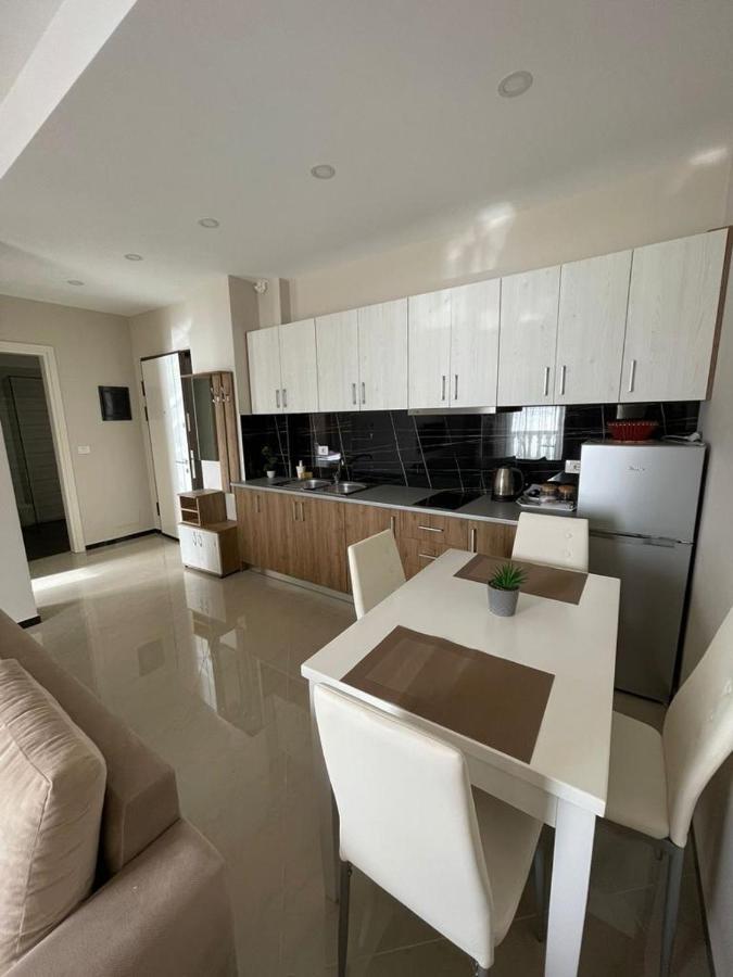 Seaside Apartmens Sarande Bagian luar foto