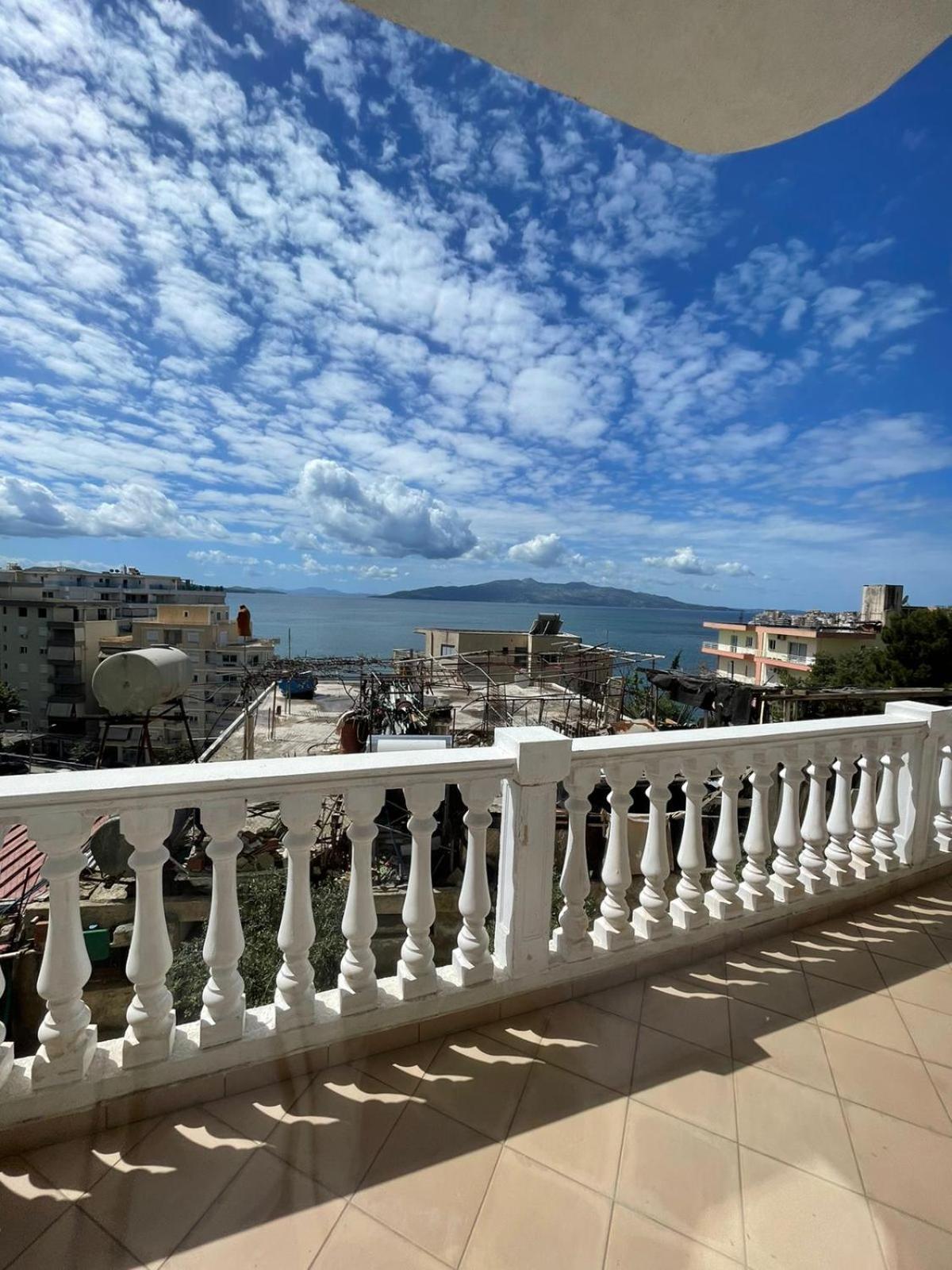 Seaside Apartmens Sarande Bagian luar foto