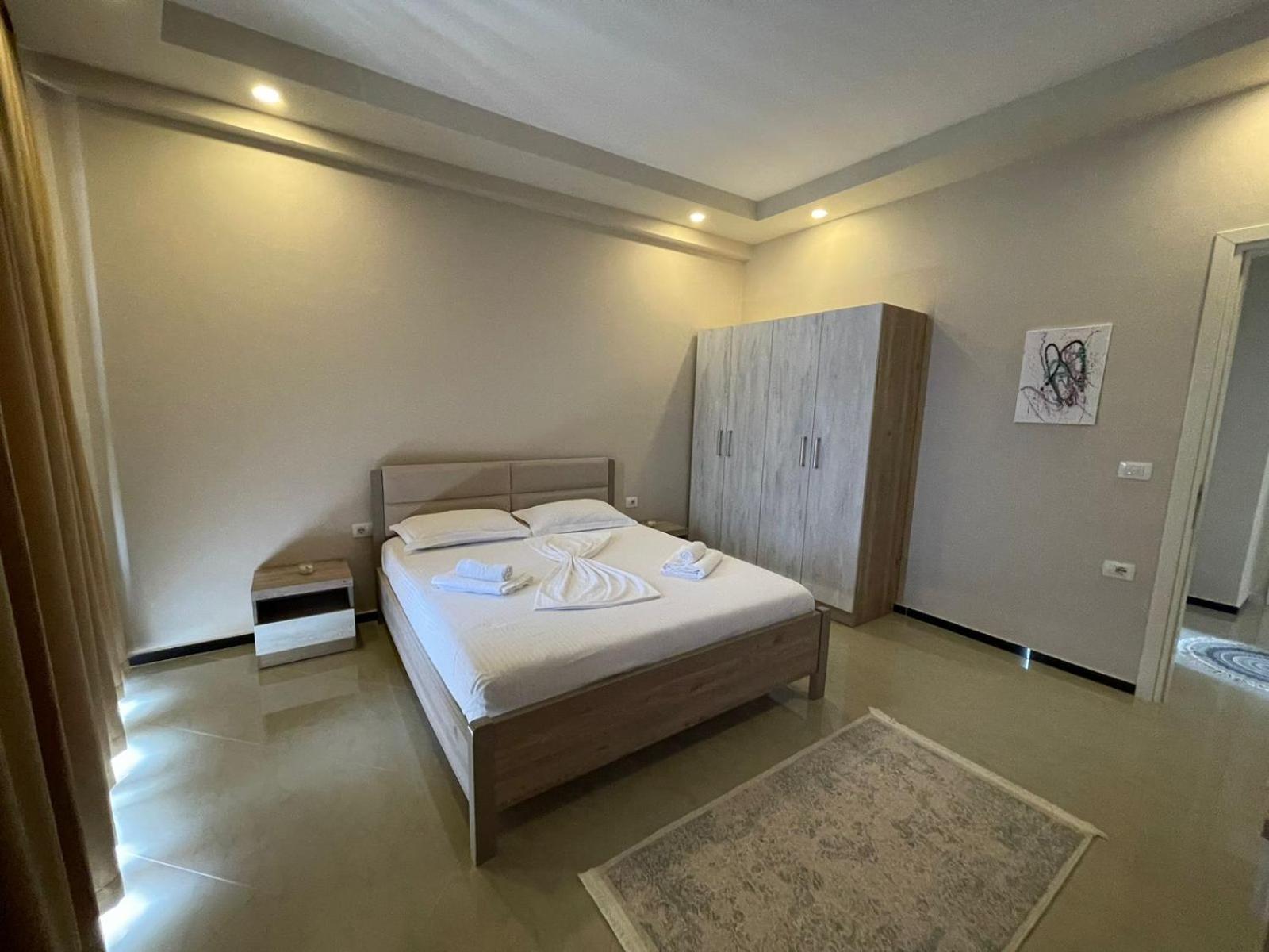 Seaside Apartmens Sarande Bagian luar foto