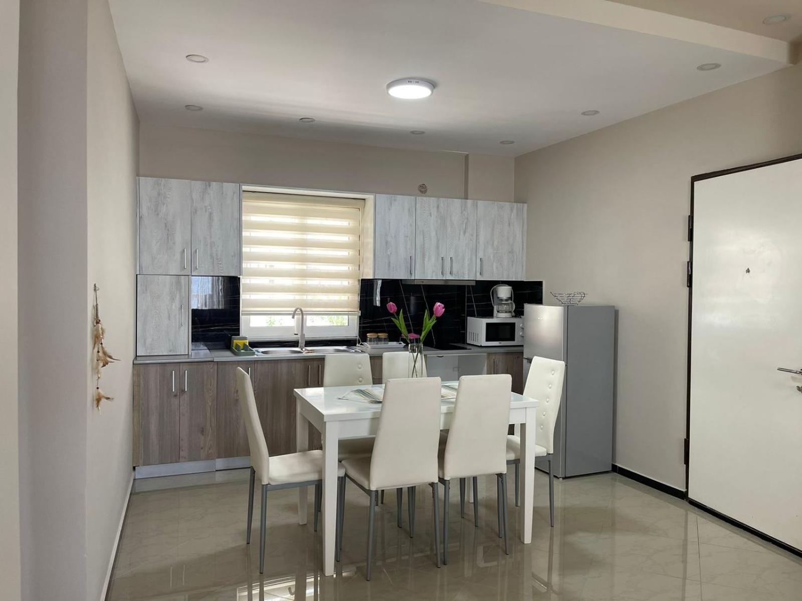 Seaside Apartmens Sarande Bagian luar foto